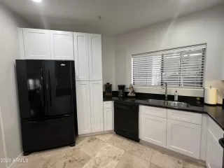 Photo #6: 6596301 Listing