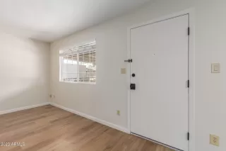 Photo #3: 6596330 Listing