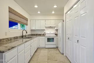 Photo #3: 6596844 Listing 