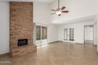 Photo #2: 6597201 Listing 