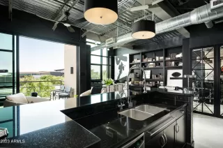 Photo #4: 6597293 Listing