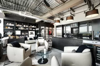 Photo #6: 6597293 Listing