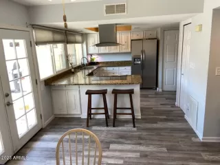 Photo #4: 6597301 Listing