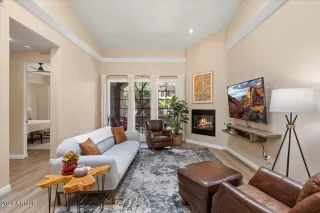 Photo #2: 6597309 Listing