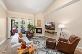 Photo #5: 6597309 Listing