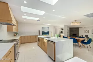 Photo #2: 6597530 Listing