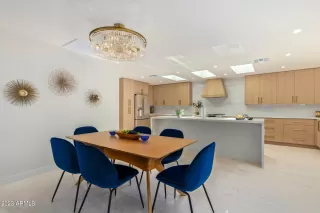 Photo #6: 6597530 Listing