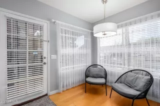 Photo #5: 6597540 Listing