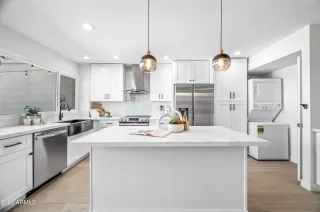 Photo #2: 6597646 Listing