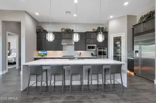 Photo #4: 6597669 Listing 