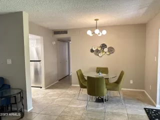 Photo #3: 6597798 Listing