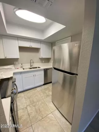 Photo #4: 6597798 Listing