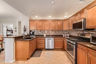 Photo #6: 6597937 Listing