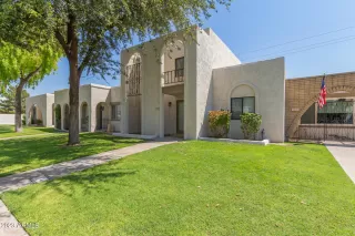 Photo #3: 6597963 Listing 