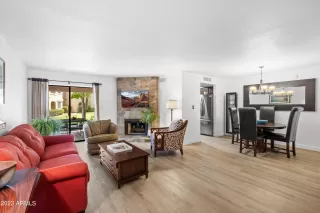 Photo #3: 6598073 Listing