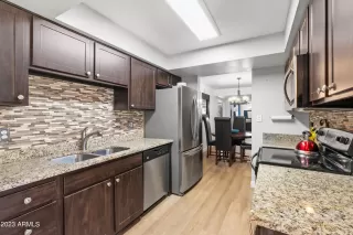Photo #6: 6598073 Listing