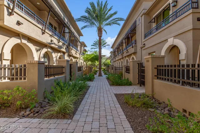 MLS: 6598284 Condo For Sale