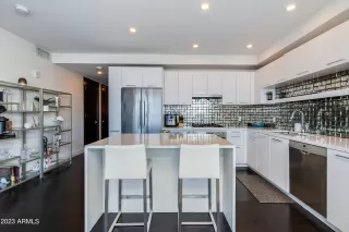 Photo #5: 6598496 Listing 