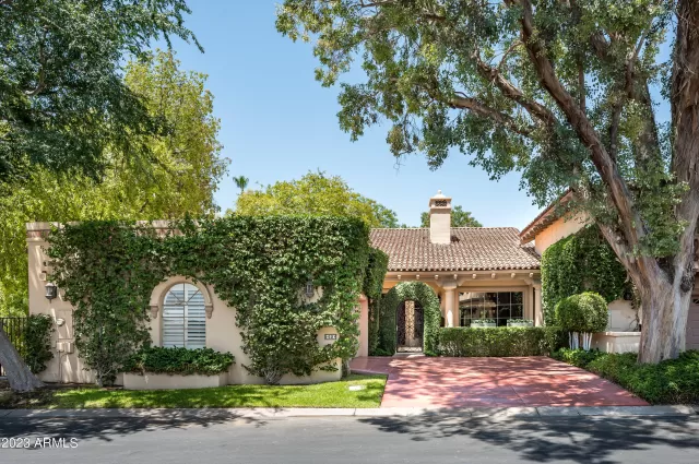 MLS: 6598721 Condo For Sale