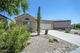 Photo #2: 6598853 Listing 