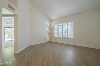 Photo #5: 6598853 Listing 