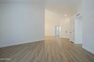 Photo #6: 6598853 Listing 