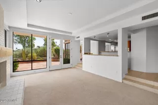 Photo #2: 6598956 Listing