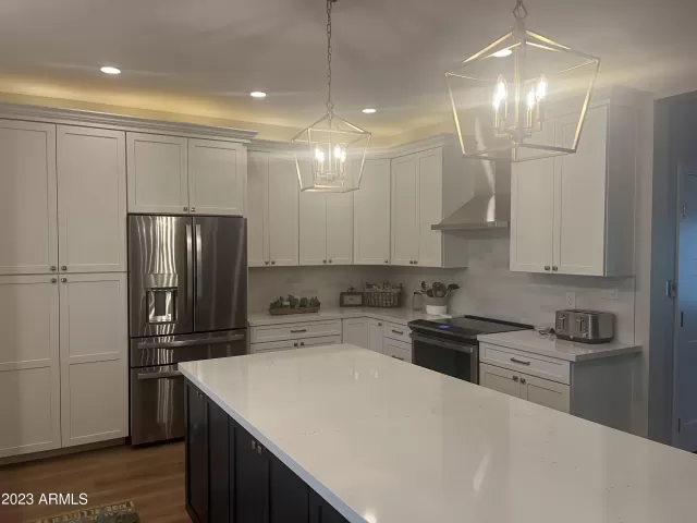 MLS: 6599008 Condo For Sale