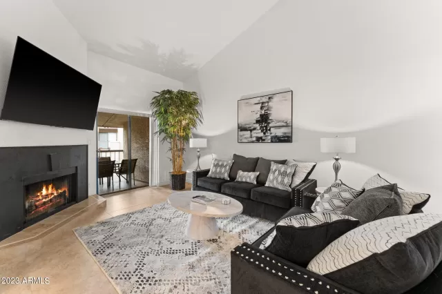 MLS: 6599327 Condo For Sale