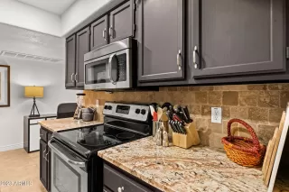 Photo #6: 6599327 Listing