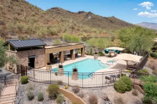 Photo #1: 6599399 Listing 