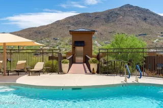 Photo #4: 6599399 Listing 
