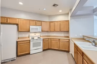 Photo #3: 6599495 Listing 