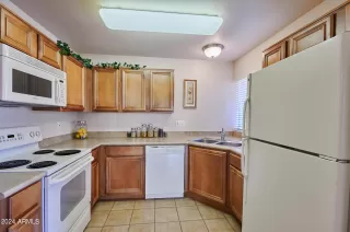 Photo #5: 6599625 Listing