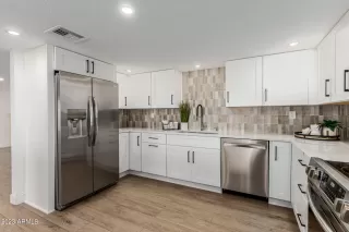 Photo #5: 6599635 Listing 