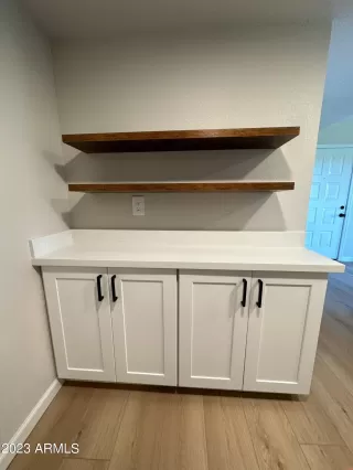 Photo #3: 6599698 Listing