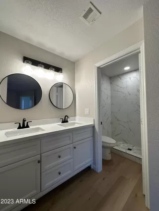 Photo #6: 6599698 Listing