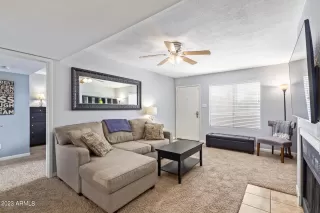 Photo #3: 6599702 Listing