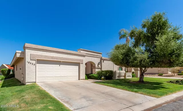 MLS: 6599809 Condo For Sale