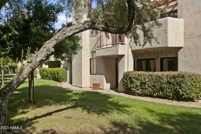 MLS: 6599854 Condo For Sale