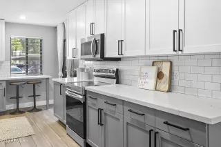 Photo #3: 6599854 Listing