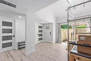 Photo #4: 6599859 Listing