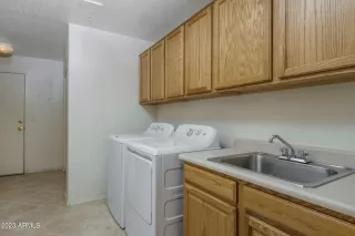 Photo #6: 6600033 Listing