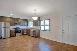 Photo #3: 6600187 Listing