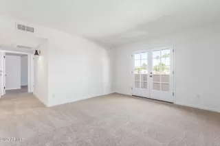 Photo #5: 6600392 Listing