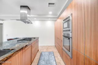 Photo #5: 6600429 Listing