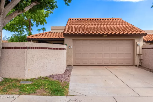 MLS: 6600504 Condo For Sale