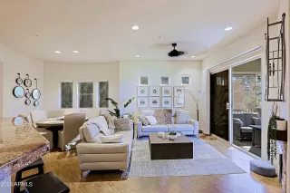 Photo #2: 6600898 Listing 