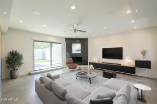 Photo #2: 6601056 Listing 