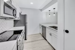 Photo #2: 6601702 Listing